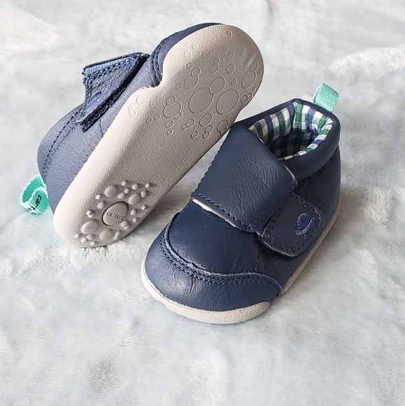 New Carter's Every Step Shoes Size 3 - Picture 3 of 4